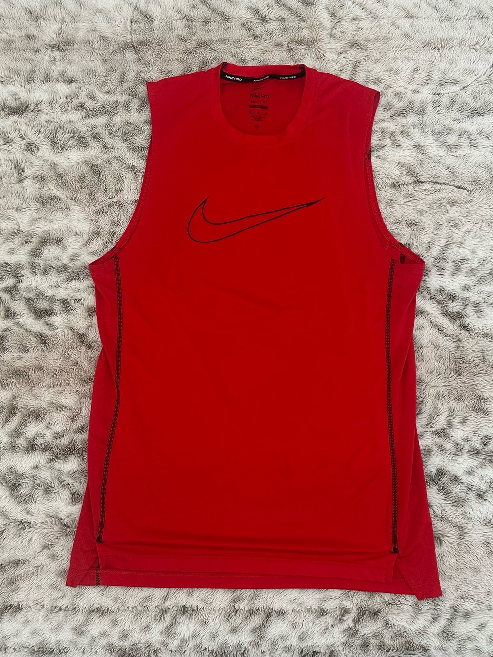 Nike tank shirt Pro Men medium Sleeveless  Red- Dri-Fit Used